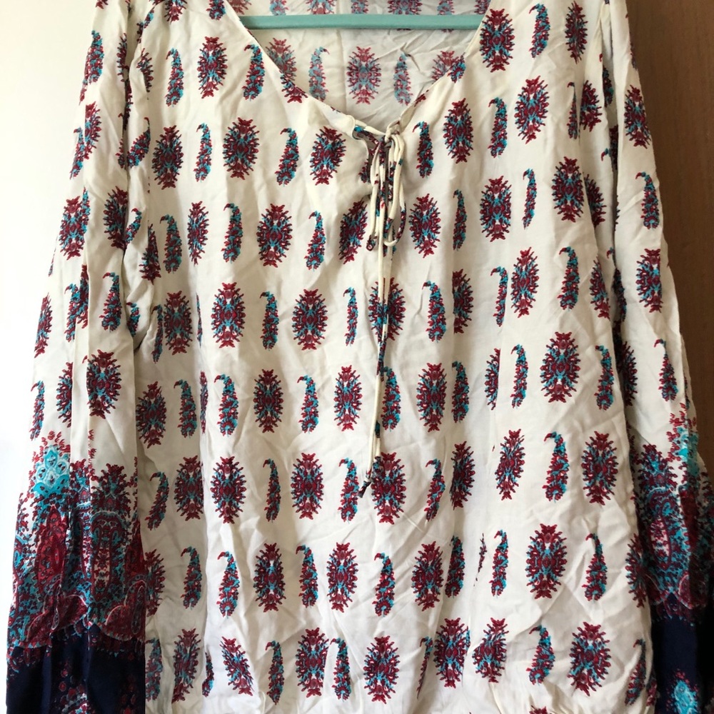Tribal print long sleeve top size 2X